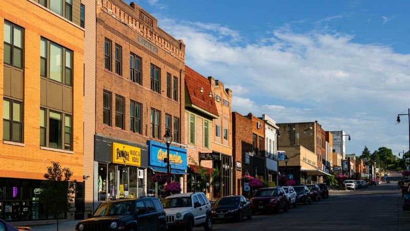 Minot